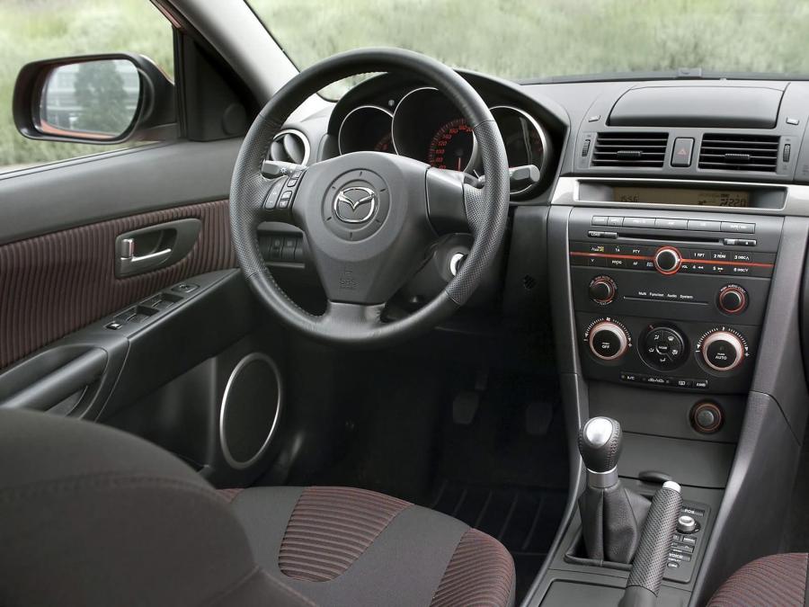  Mazda3 5-Door 2004 года  (фото 23 из 78)